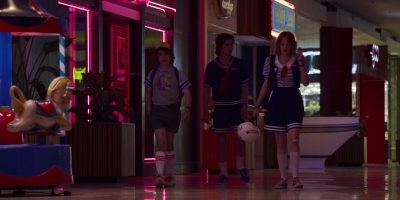 Stranger_Things_S03E02_mp44371.jpg