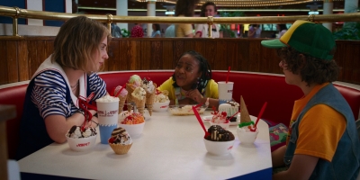 Stranger_Things_S03E04_mp40930.jpg
