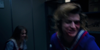 Stranger_Things_S03E07_mp42849.jpg
