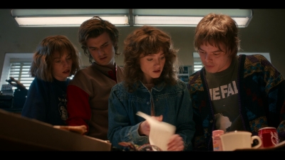 Stranger_Things_S05E01_mkv1111.jpg